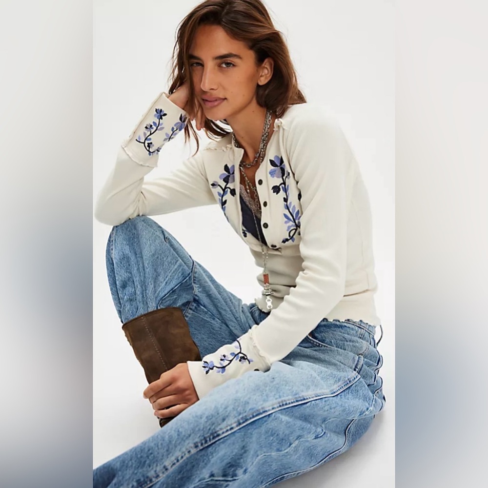 Free People Fleur Embroidered Cuff Henley - Picture 4 of 11